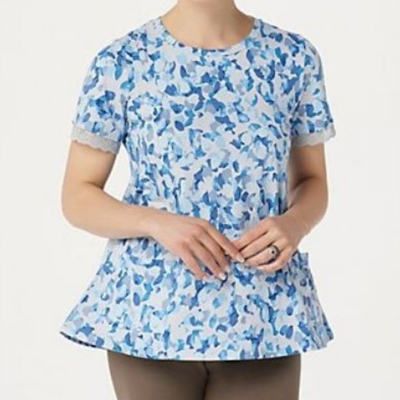 LOGO by Lori Goldstein Tops - LOGO Printed Cotton Modal Top with Sleeve Detail